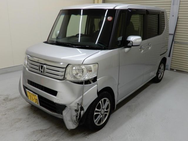 28041 HONDA N BOX JF1 2013 г. (Honda Tokyo)